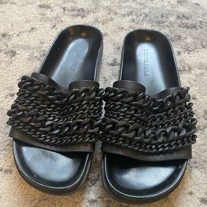 Kendall + Kylie Slides